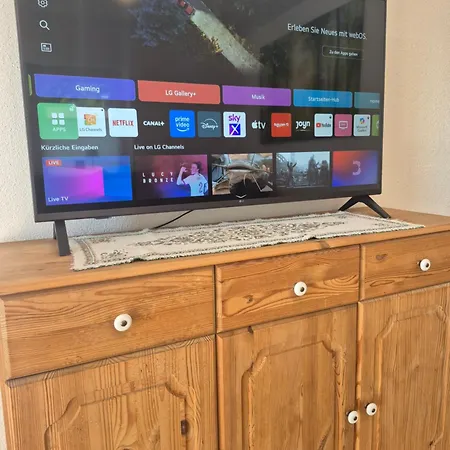 Michael דירה שארניץ